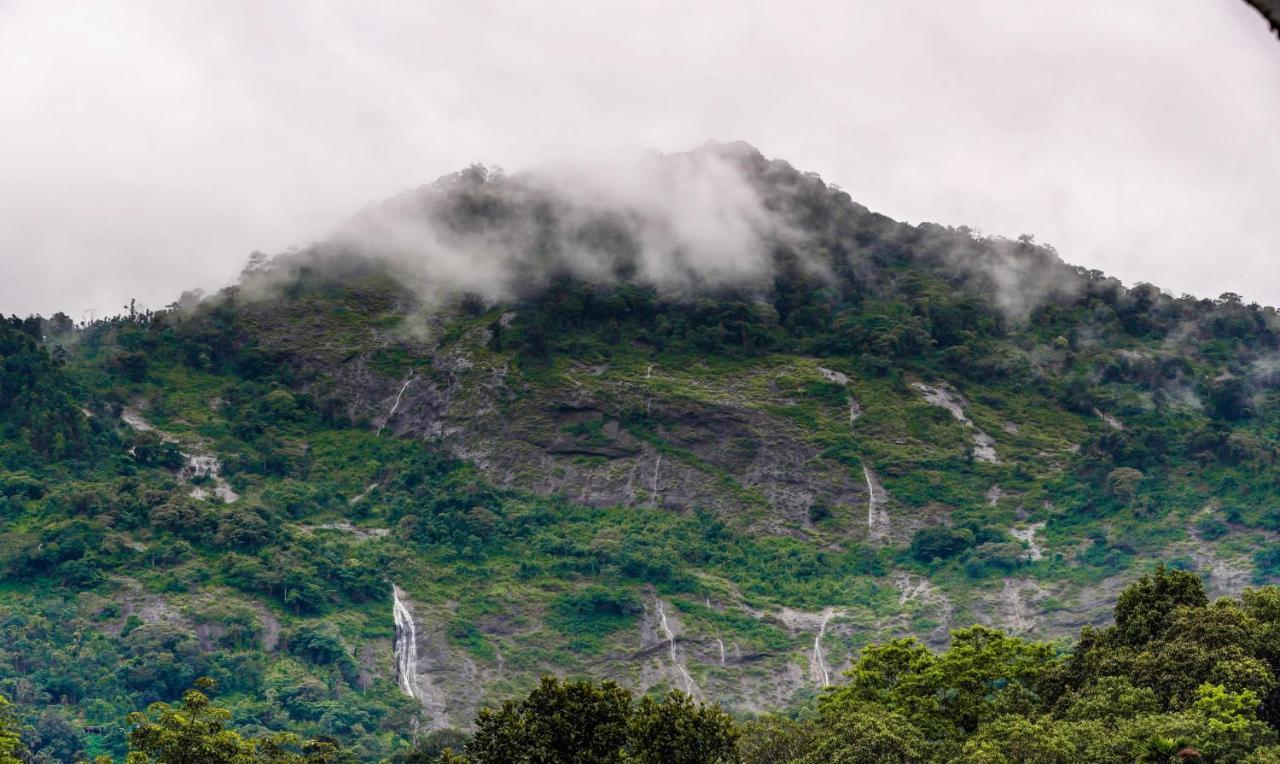 Treebo Trend Misty Garden Resorts With Mountain View Munnar Exterior photo